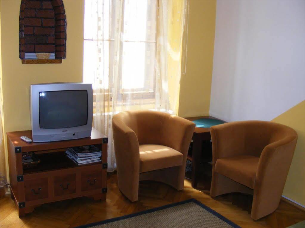 Garsoniera Central Сибиу Экстерьер фото